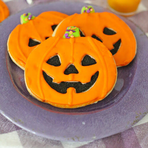 Jack-o-lantern sugar cookies